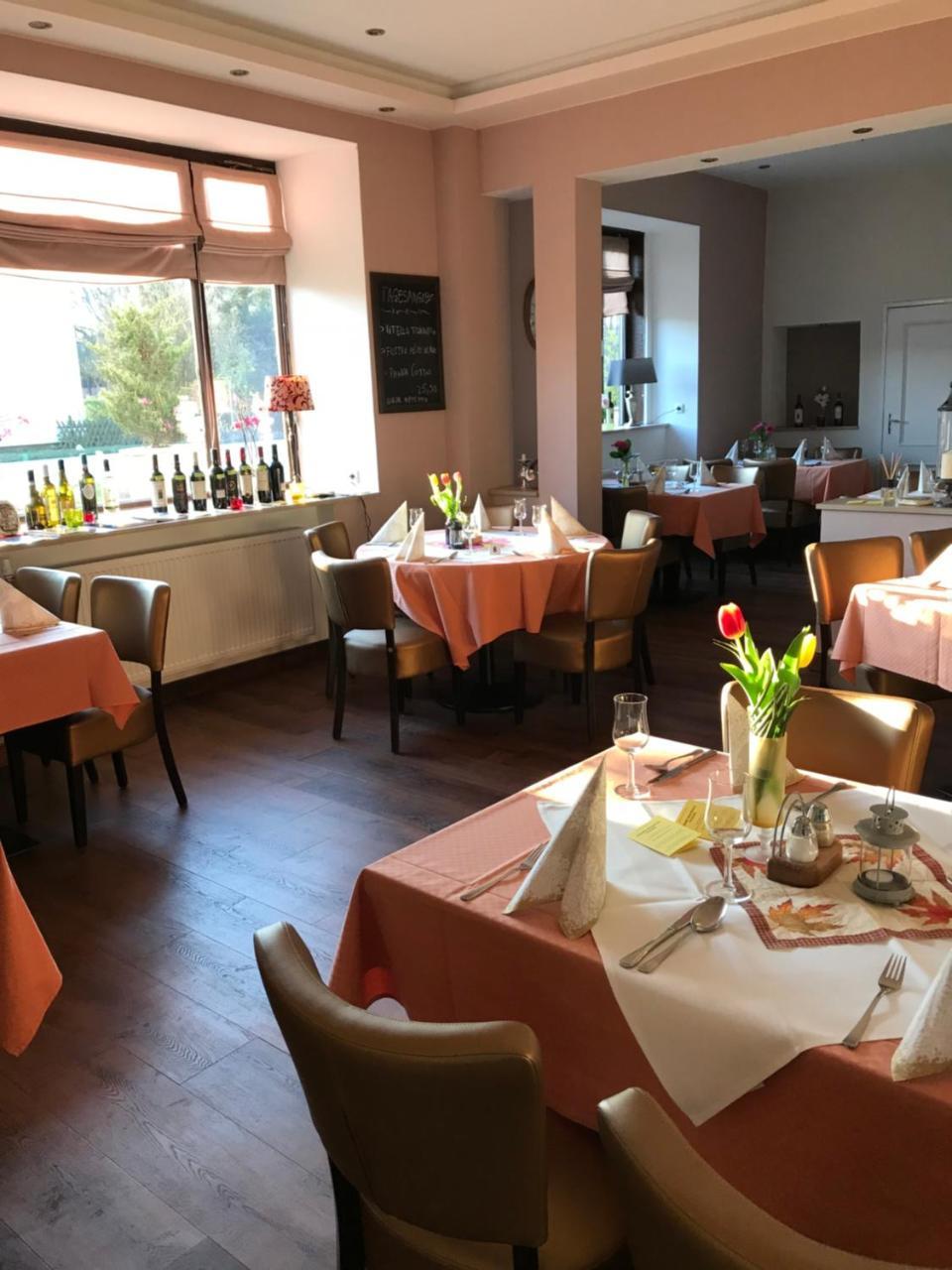 Teramo Restaurant Hotel Muehlenstein Bienenbuettel Ngoại thất bức ảnh